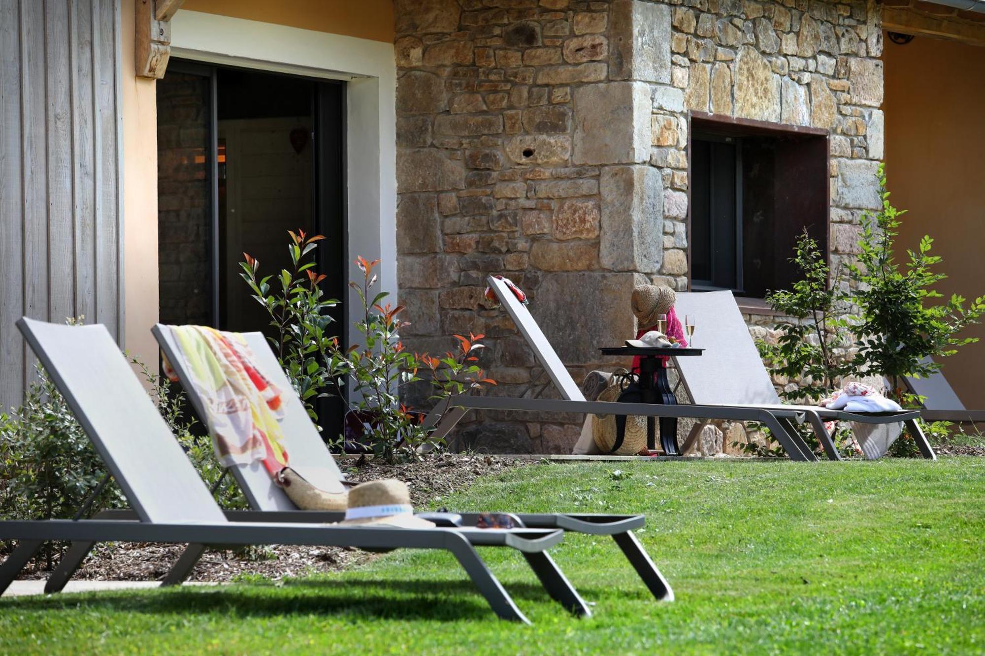 Hotel-Spa Le Saint Cirq Tour-de-Faure Bagian luar foto